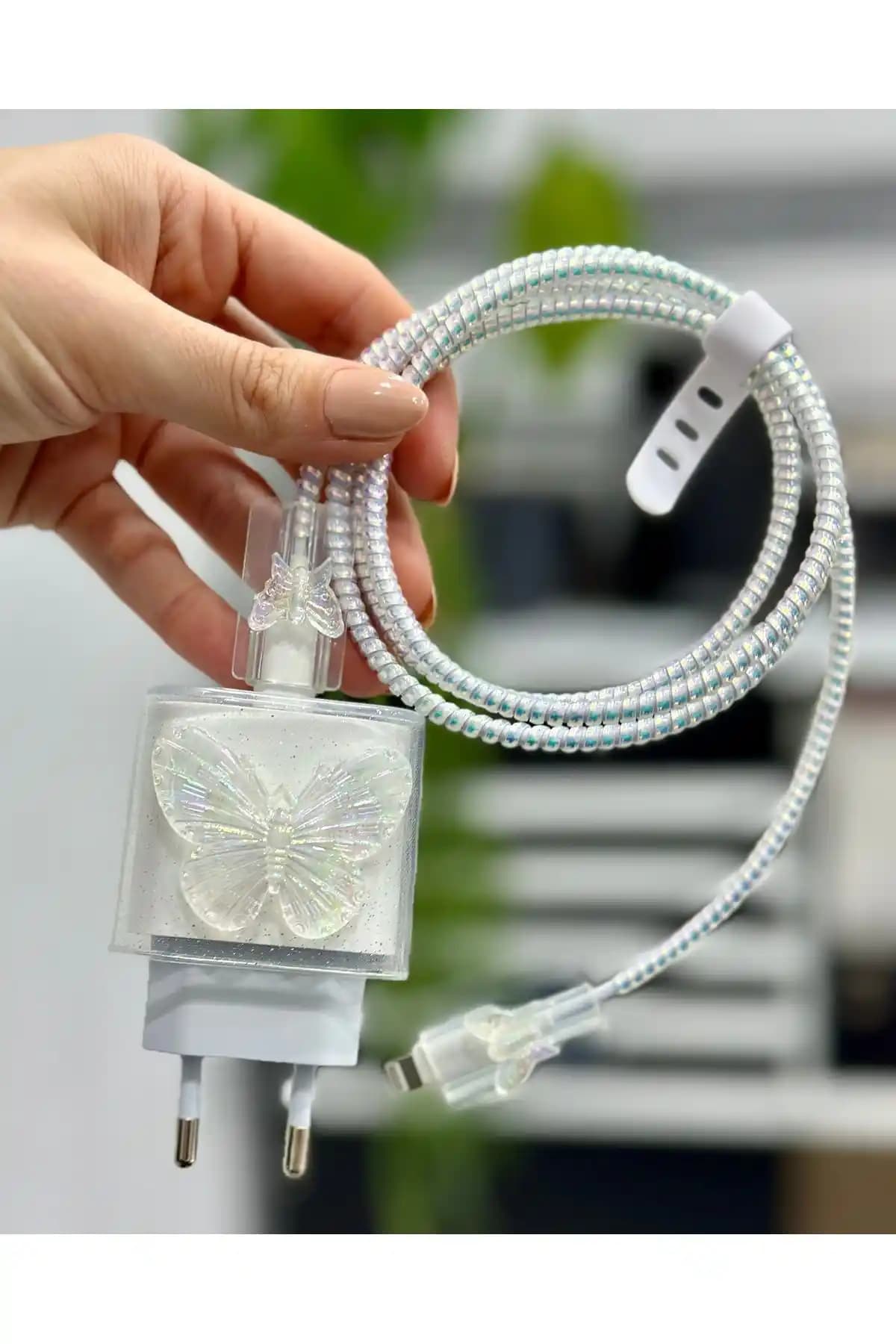 Go Aksesuar iPhone 18/20 Uyumlu 5 Parça Şarj Koruma Seti ile Uzun Ömürlü Koruma Sağlayın