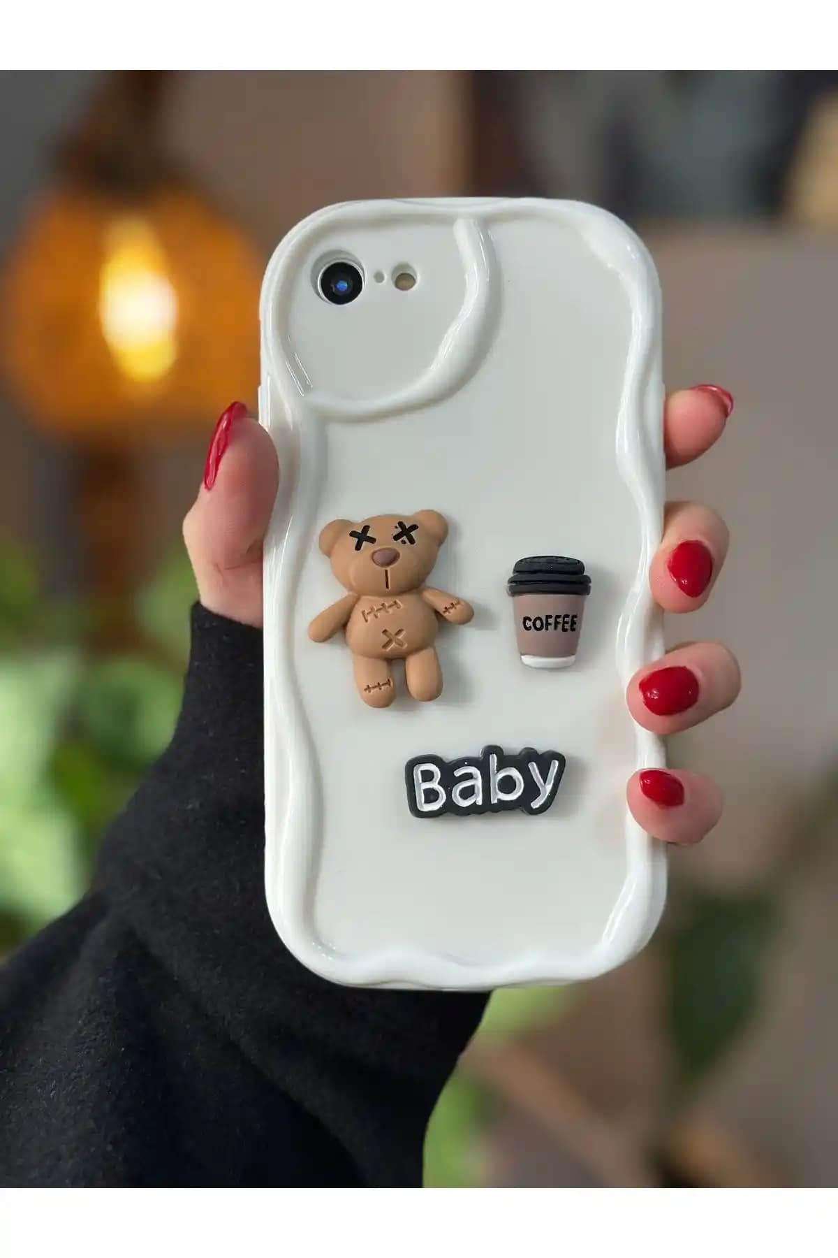 iPhone 8 Plus için Krem Renkli Silikon Oyuncak Detaylı Koruyucu Kılıf