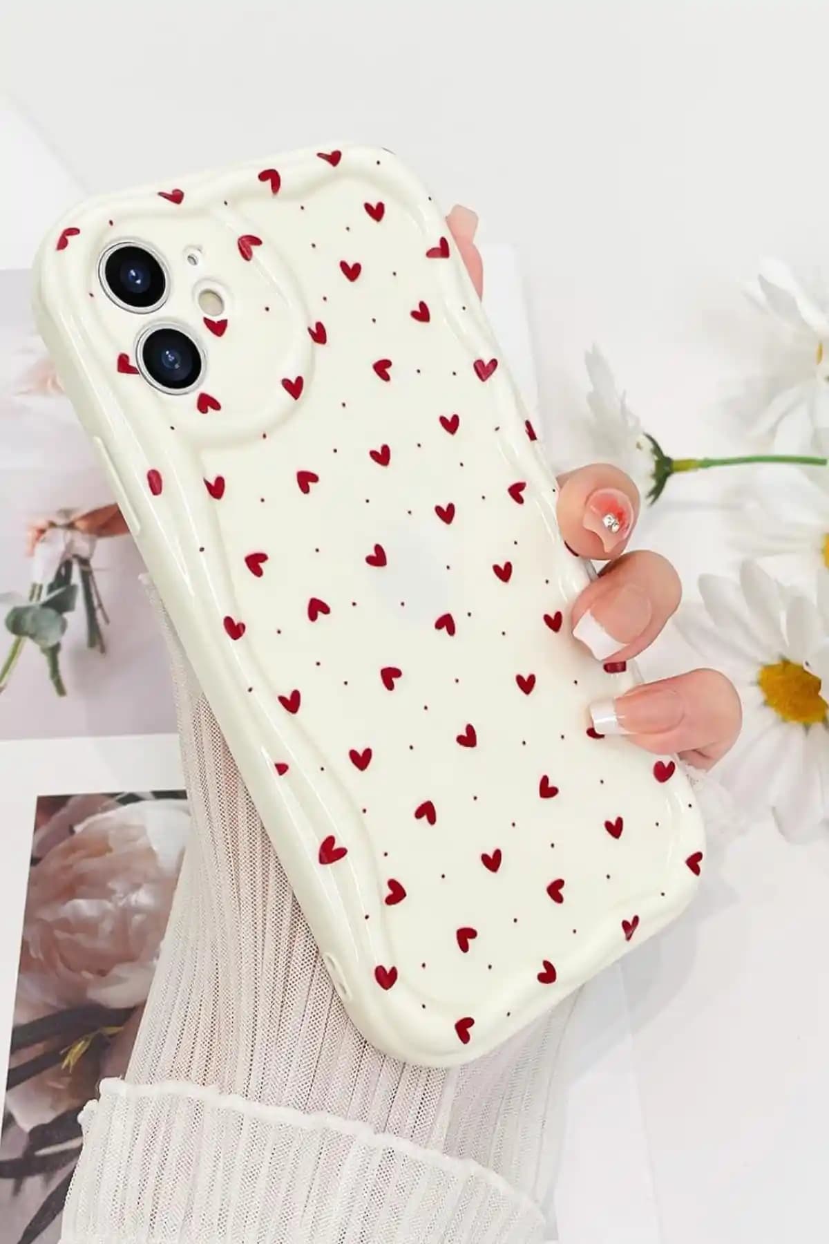 KVK PRİVACY Kırmızı Silikon iPhone 12 Kılıfı: Şıklık ve Koruma Bir Arada