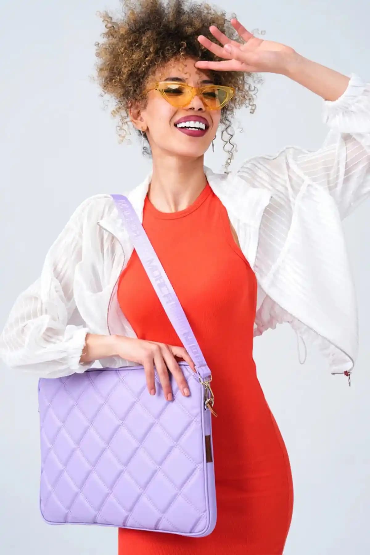 MORCA Kapitone Laptop Kılıfı 15.6 ve 16 İnç için Şık ve Koruyucu Tasarım