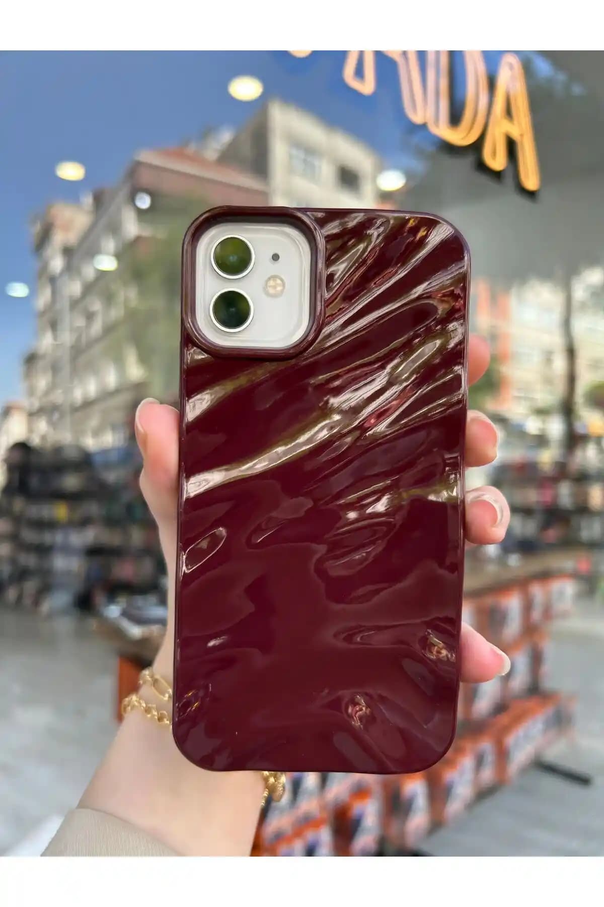 OVADA iPhone 12 ve 12 Pro uyumlu şık ve dayanıklı dalga desenli silikon kılıf