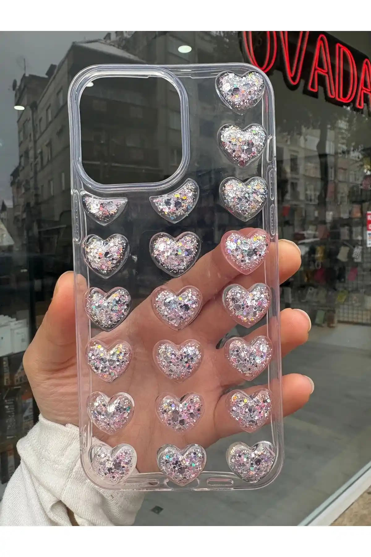 OVADA iPhone 14 Pro Max Uyumlu 3D Kalpli Kılıf Şıklık ve Koruma Sunar