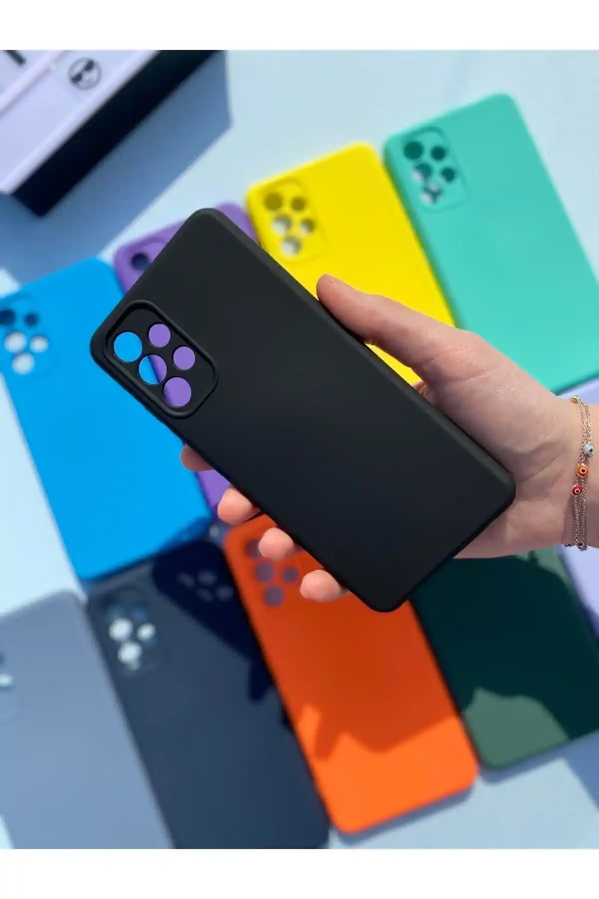 Samsung Galaxy A32 için Siyah Kadife Lansman Kılıfı Koruma ve Şıklık Sunar