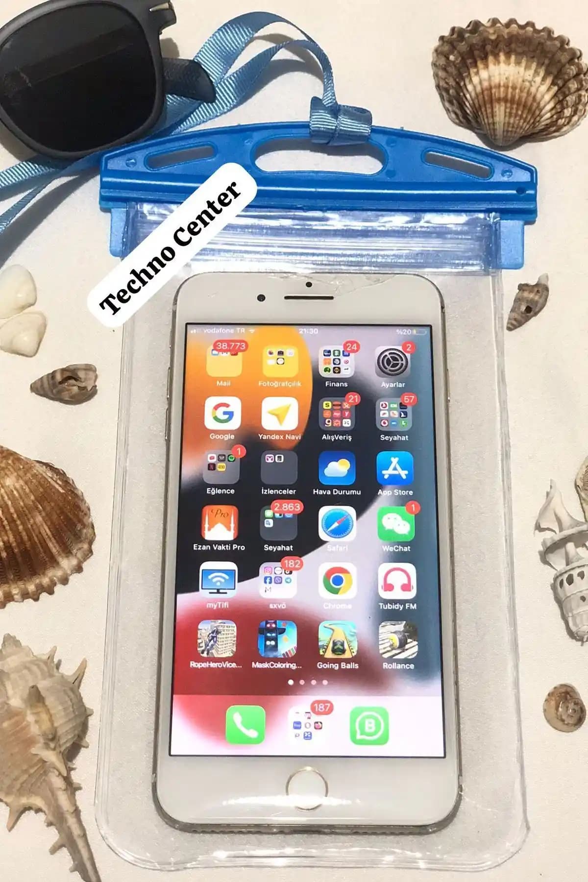 Techno Center Su Geçirmez Renkli Kılıf iPhone 13 Pro Max için dayanıklı ve şık tasarım