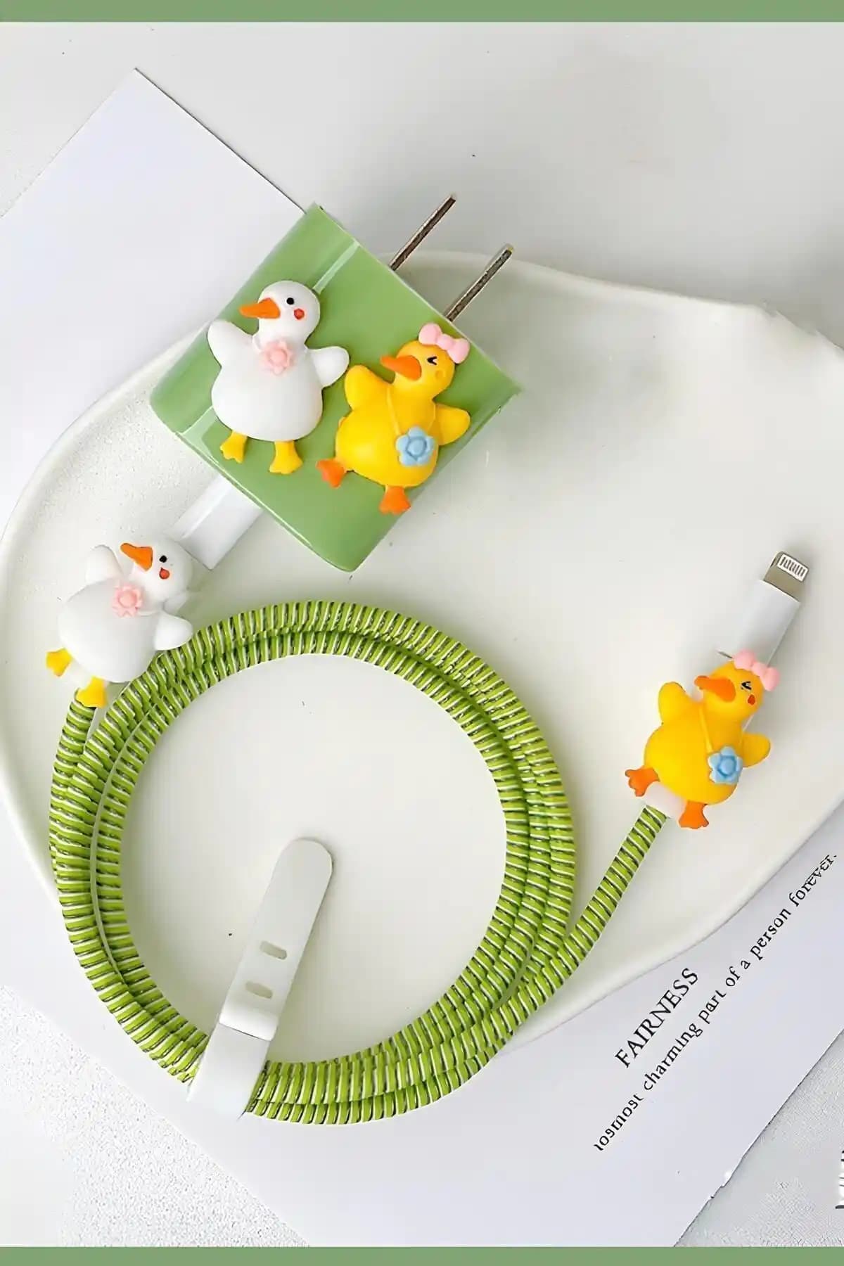 WANNA PROTECT Ürünleri Karşılaştırması: Figürlü Şarj Başlığı ve Uyumlu Şarj Kablosu