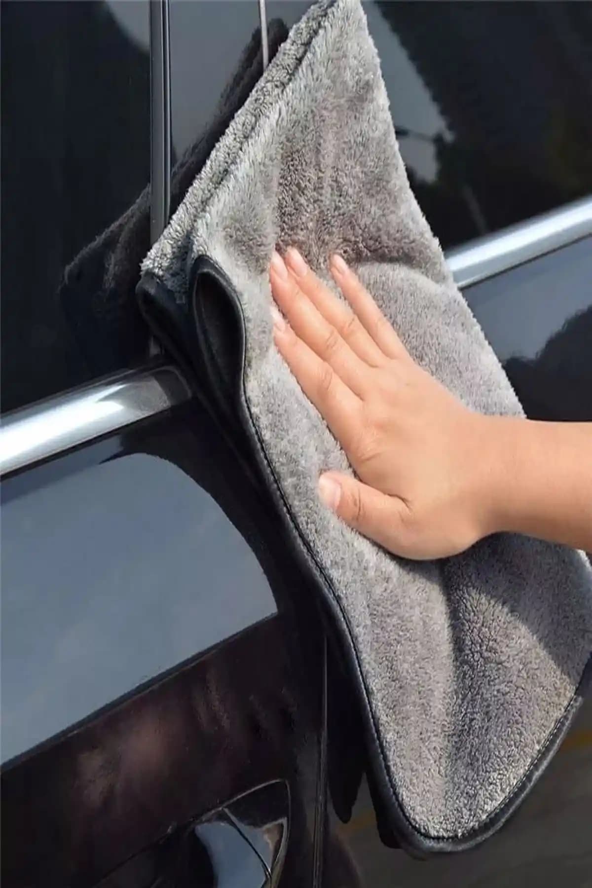 Fine Clean Mikrofiber ve Mavi Biyeli Oto Yıkama Bezleri Karşılaştırması