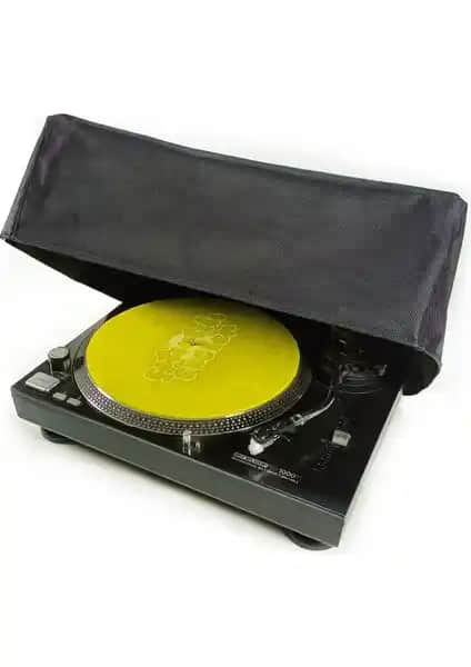 Çıtırtılı Sesler Pikap Toz Örtüsü: Plaklarınızı Koruyan Şık ve Dayanıklı Çözüm