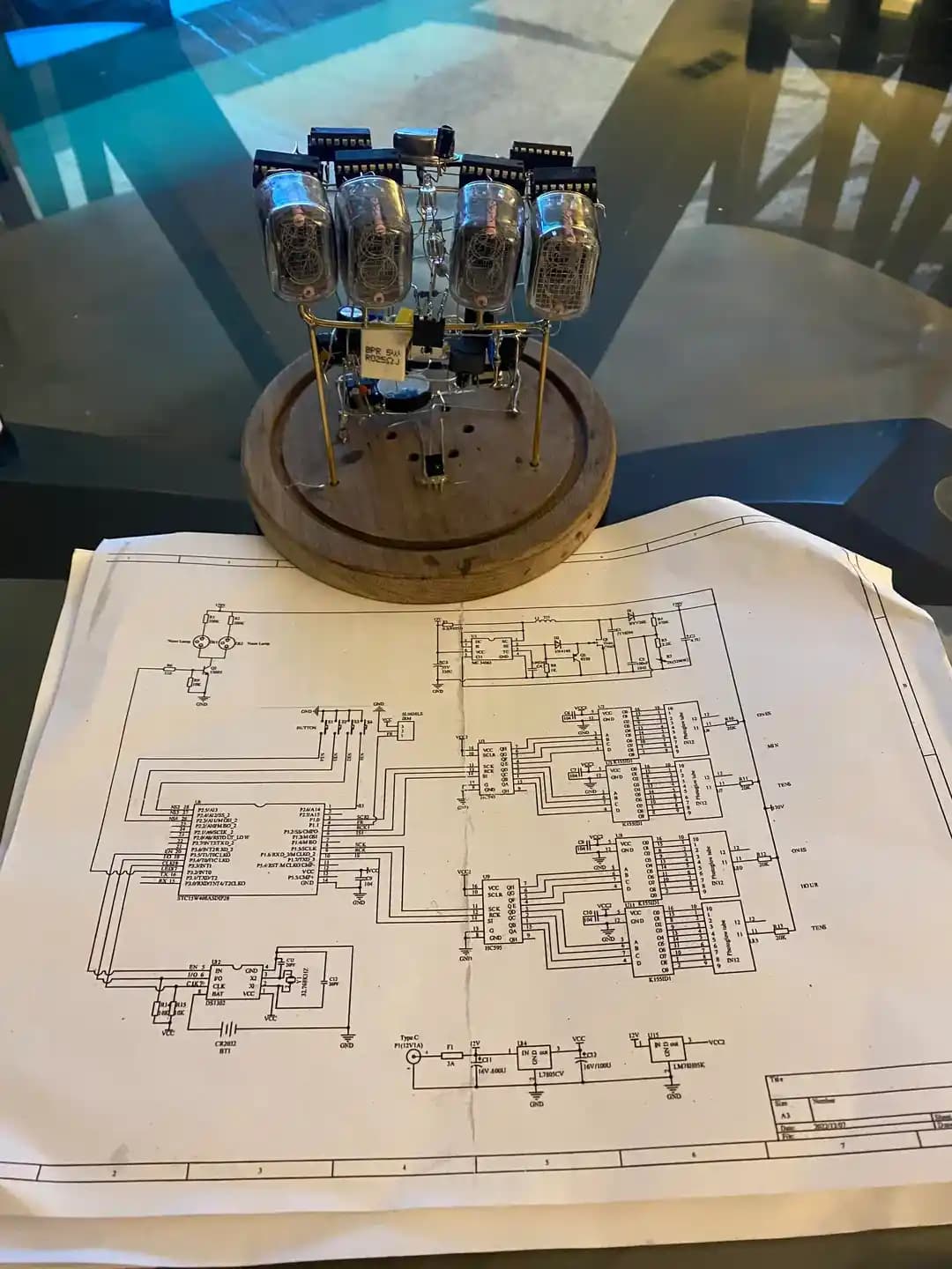Nixie Tüp Saat Yapımında Noktadan Noktaya Kablolama ve Tasarım Zorlukları
