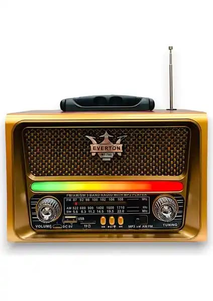 Everton ve Nns Nostaljik Radyo Karşılaştırması: Tasarım ve Ses Kalitesinde Detaylı Analiz