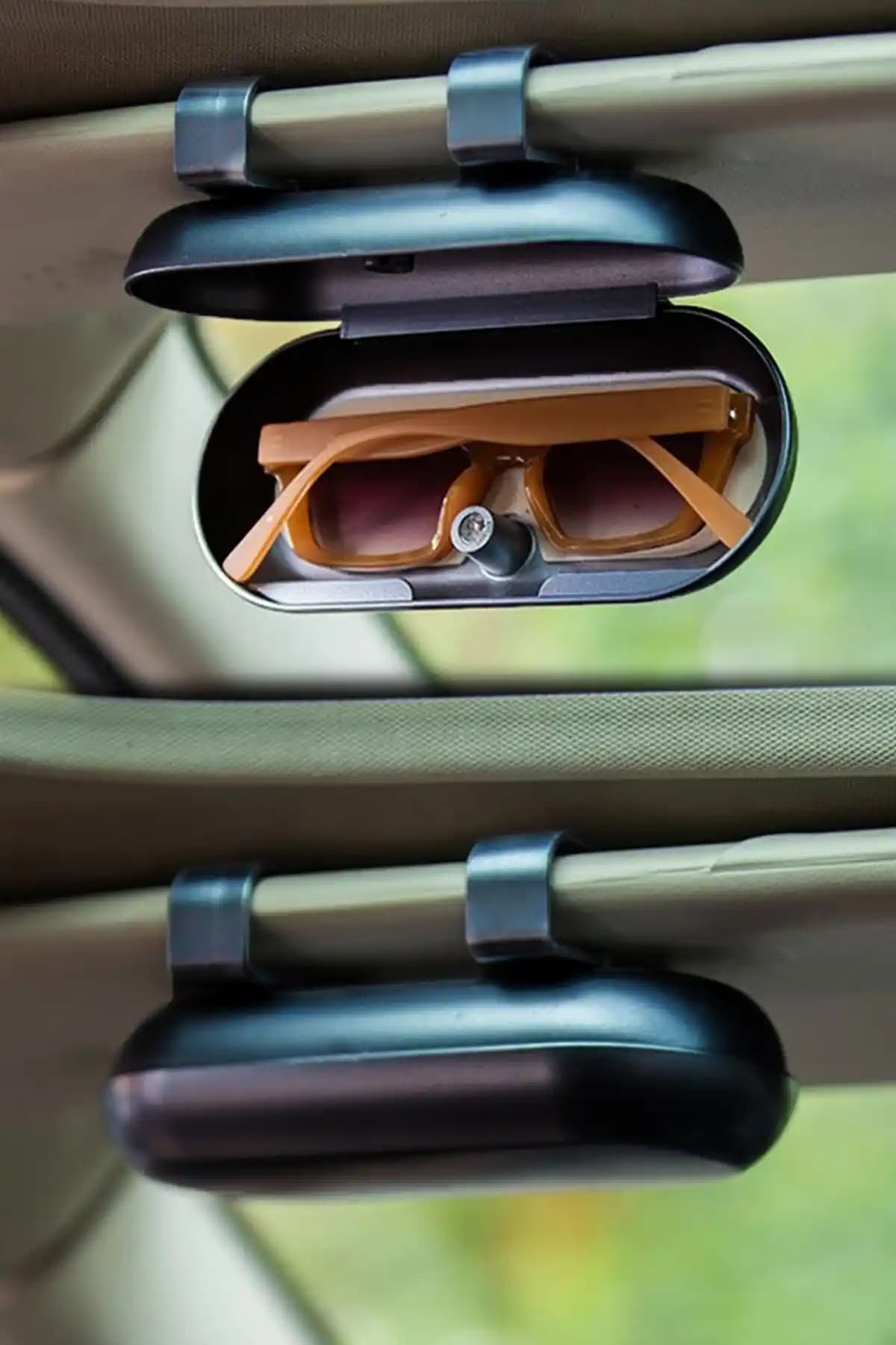 BYENS Araba Gözlük Tutacağı ile Araç İçi Düzen ve Gözlük Güvenliği Sağlayın