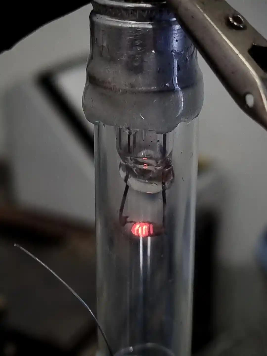 Floresan Tüplerin Vakum Diyotları Olarak Kullanımı ve Teknik Özellikleri