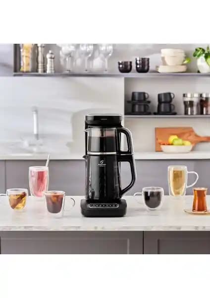 Karaca Robotea Pro Quartz 4 in 1 Konuşan Çay Makinesi Siyah Krom Özellikleri