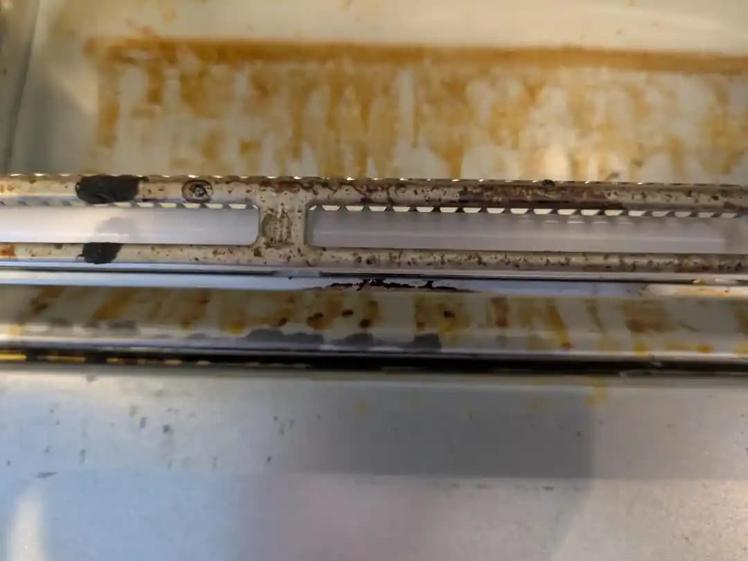 Ninja Foodi Hava Fritözlerinde Barkeepers Friend Kullanımı ve Doğru Temizlik Yöntemleri