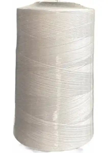 Seçkin İplik Krem Dikiş İpliği 120 No 5000 M Polyester: Dayanıklı ve Çok Yönlü Tekstil İpliği
