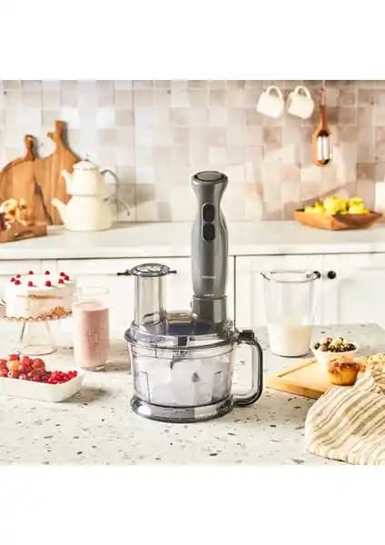 Karaca Pro Multimax 6'lı Çok Amaçlı Mutfak Robotu ve Philips 850 W Blender Karşılaştırması