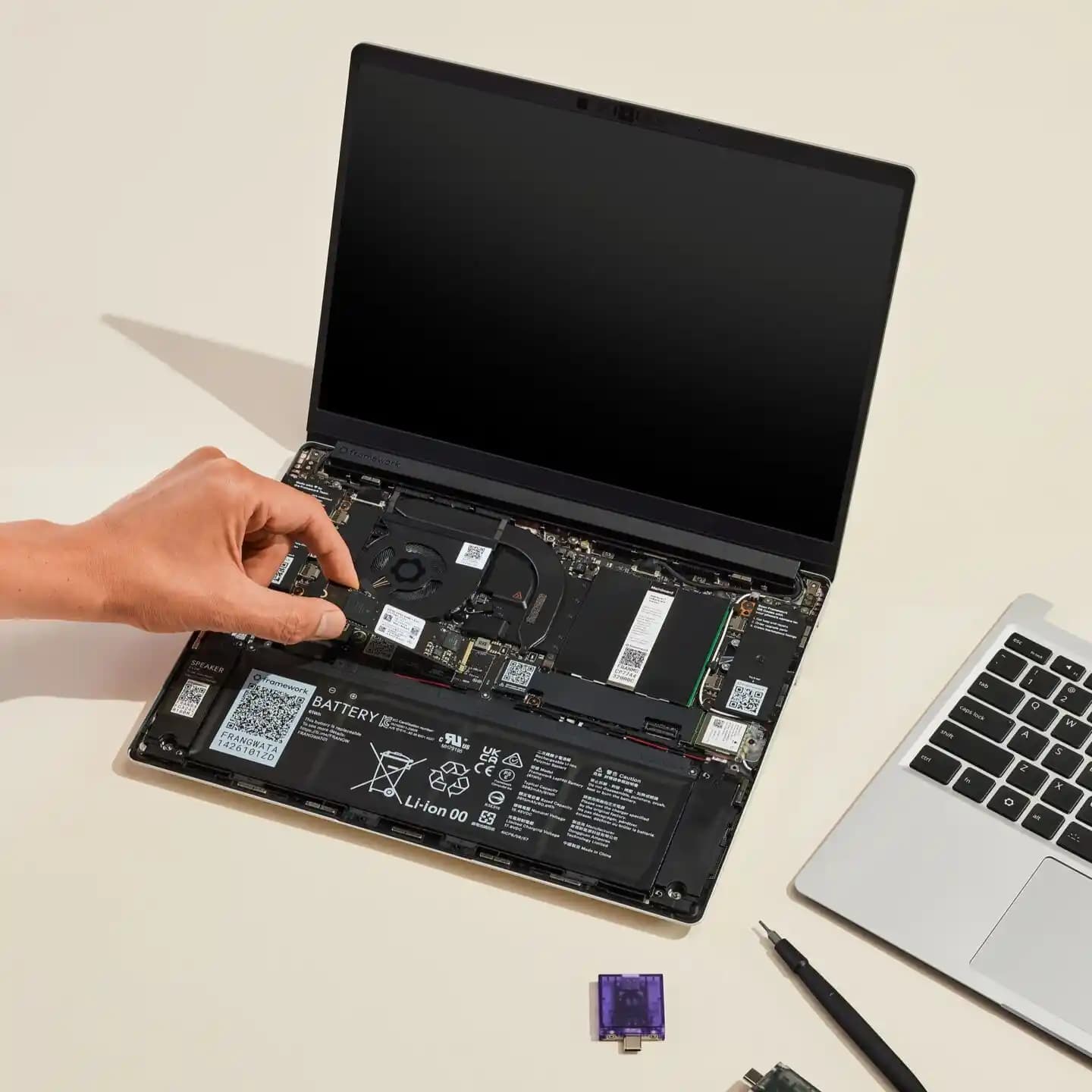 13 İnç Dizüstü Bilgisayarlar: Taşınabilirlik ve Gücü Bir Arada Sunan En İyi Seçenekler