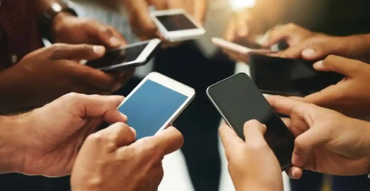 2025 Yılında 6 Bin TL Bütçeyle En İyi Performans ve Özellikleri Sunan Akıllı Telefonlar
