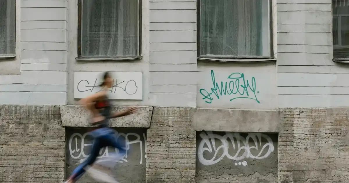 Apple Watch ve Yuvarlak Ekranlı Akıllı Saatler: Estetik ve Fonksiyonellikte Yeni Dönem