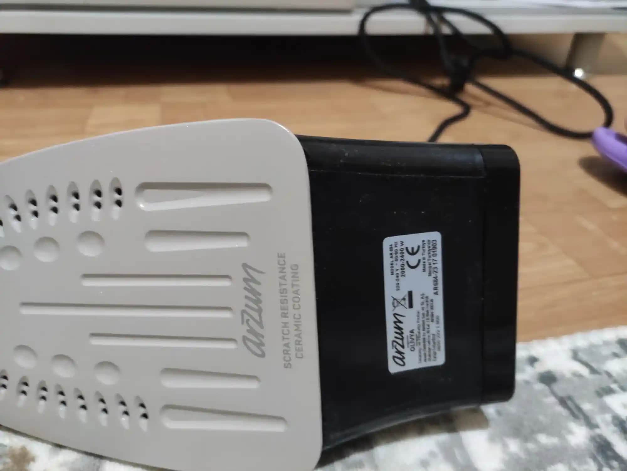 Arzum Olivya Seramik Tabanlı Ütü: Günlük ve Profesyonel Kullanım İçin Güvenilir Performans