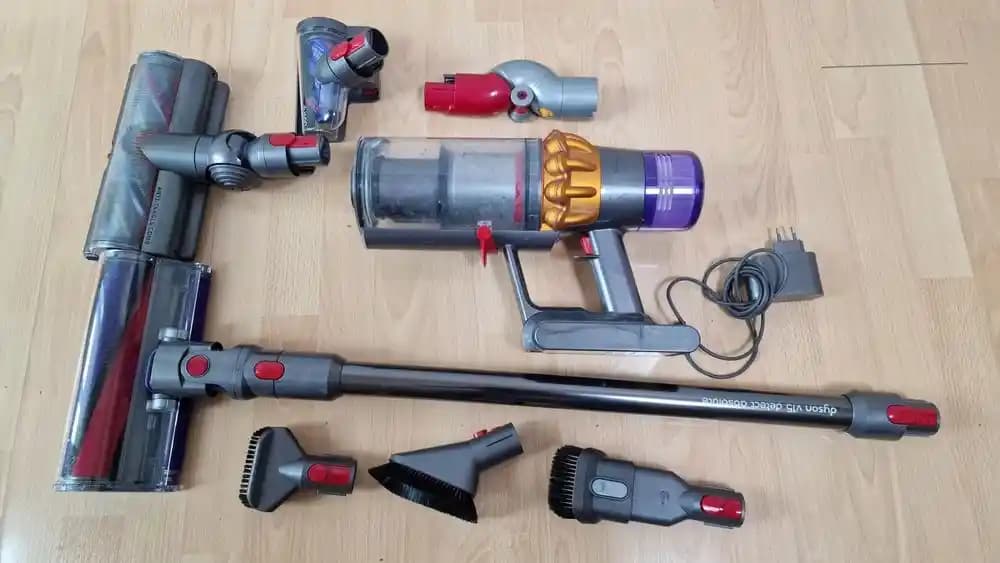 Dyson W15: Gelişmiş Teknoloji ve Yüksek Performanslı Elektronik Temizlik Cihazı