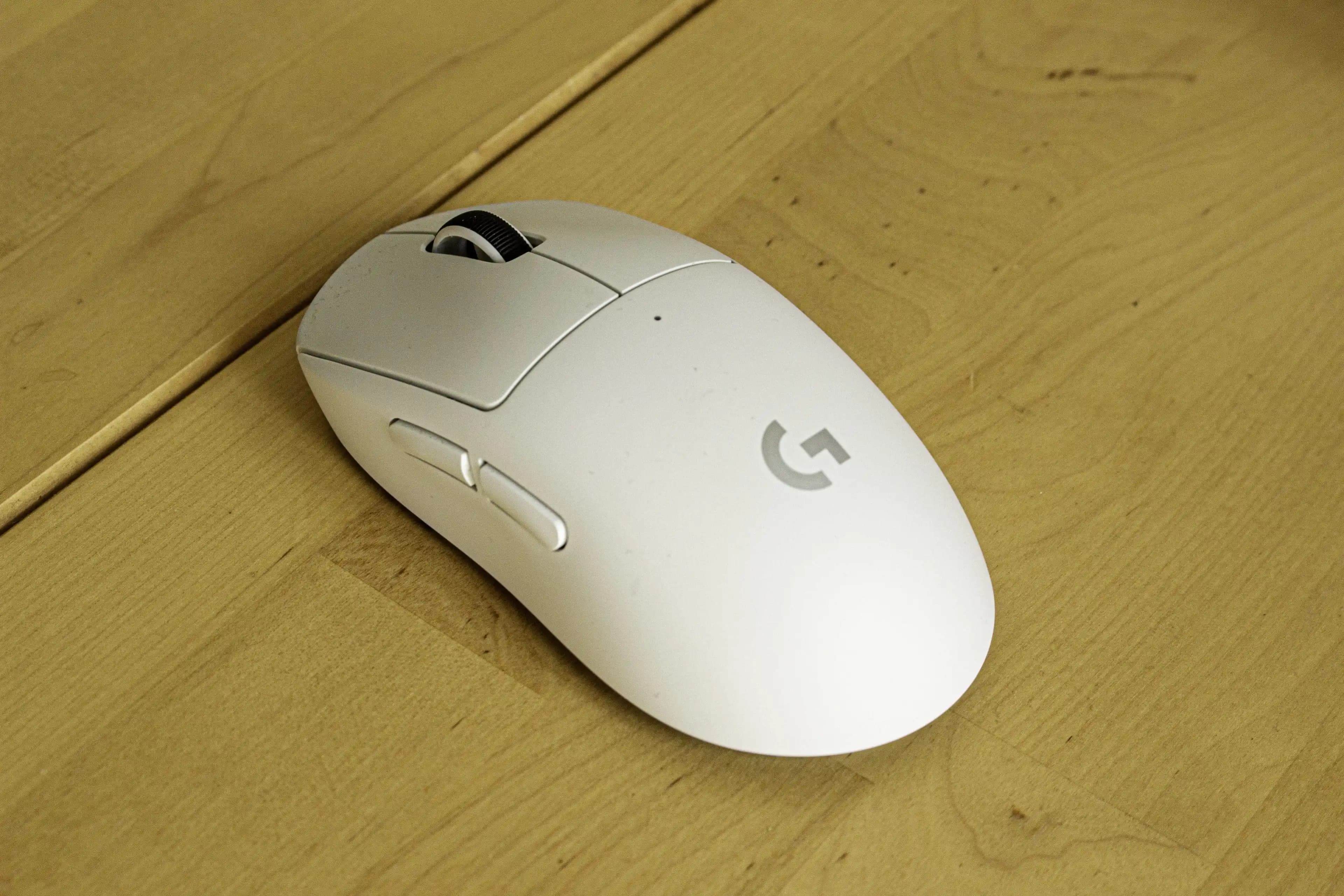 G Pro Superlight 2: Hafif ve Yüksek Performanslı Logitech Oyun ve Profesyonel Fareleri