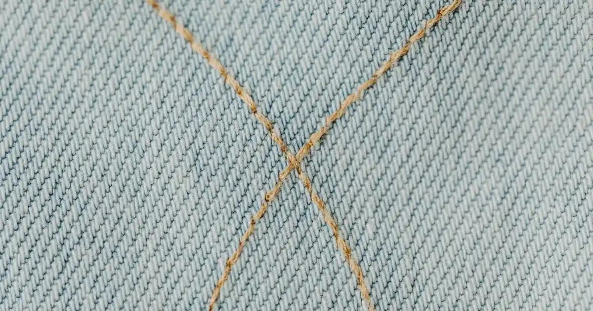 Gold MacBook: Şıklık ve Gücü Bir Arada Sunan Lüks ve Performans Odaklı Dizüstü Bilgisayar