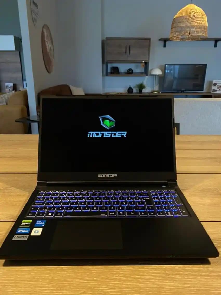 Güç ve taşınabilirliği bir arada sunan monster dizüstü bilgisayarlar hakkında kapsamlı bilgi
