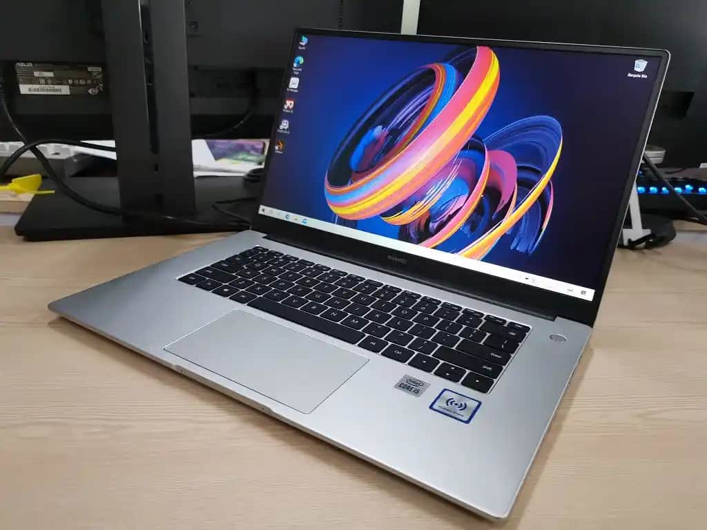 Huawei MateBook D15: Uygun Fiyatlı ve Güçlü Performans Sunan Dizüstü Bilgisayar