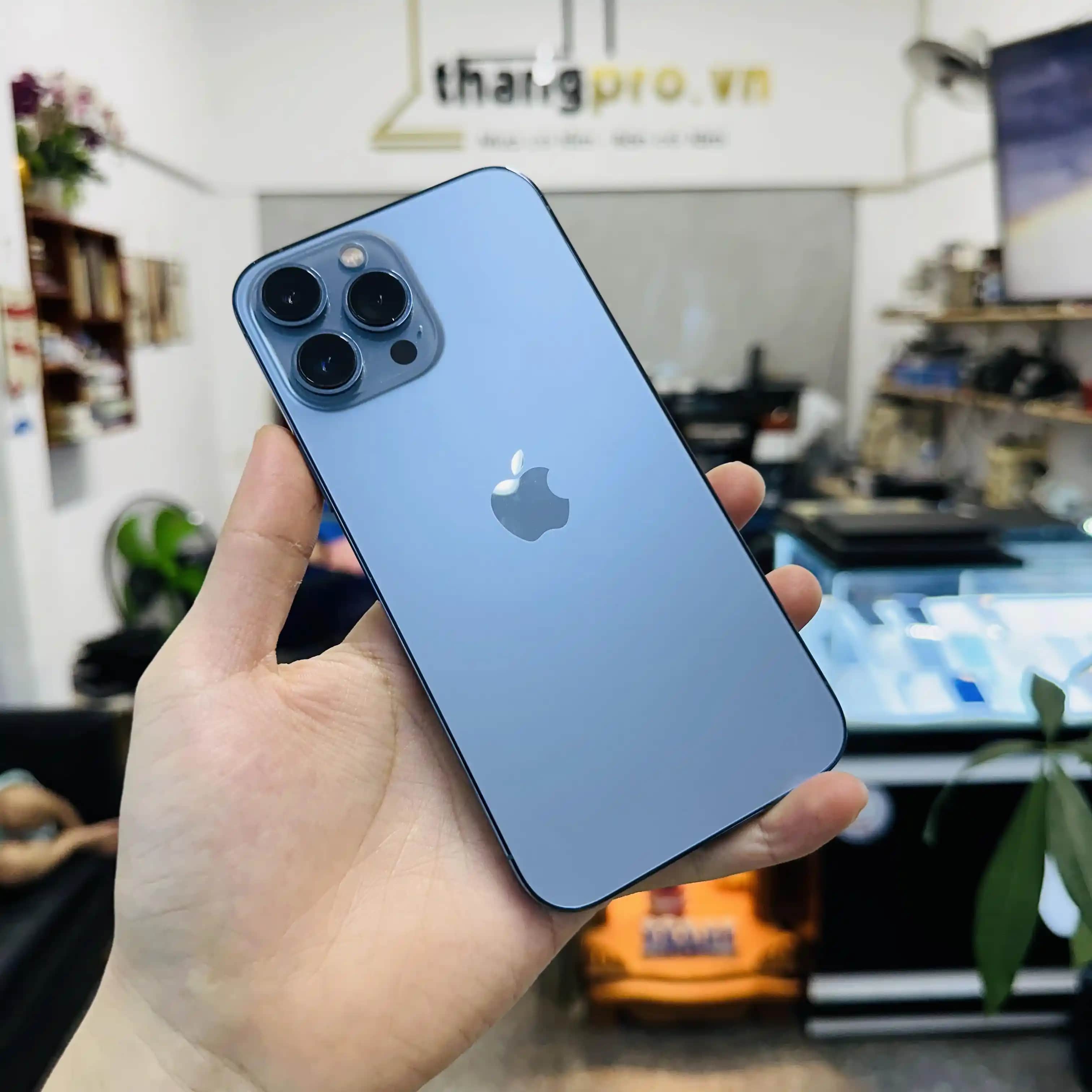 iPhone 13 Pro Max Özellikleri ve En Güncel Elektronik Aksesuar Seçenekleri