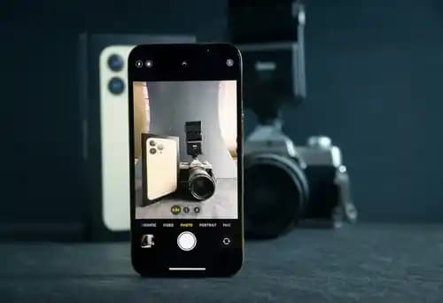 iPhone’da El Hareketleriyle Fotoğraf Çekme Özelliği ve Mobil Fotoğrafçılıktaki Yeri