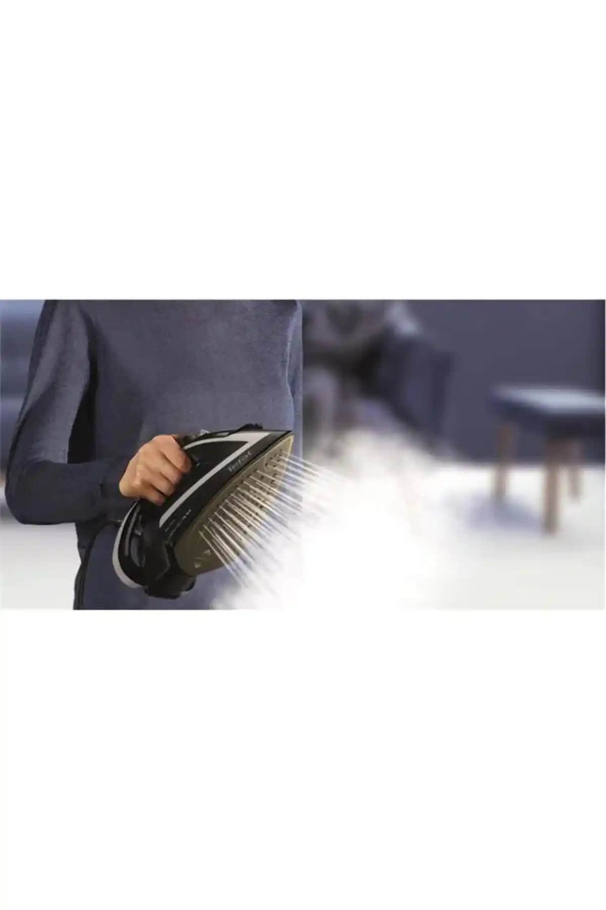 Kırışıklık Giderici Ütü: Elektronik Aksesuarlarında Yenilikçi ve Pratik Çözümler