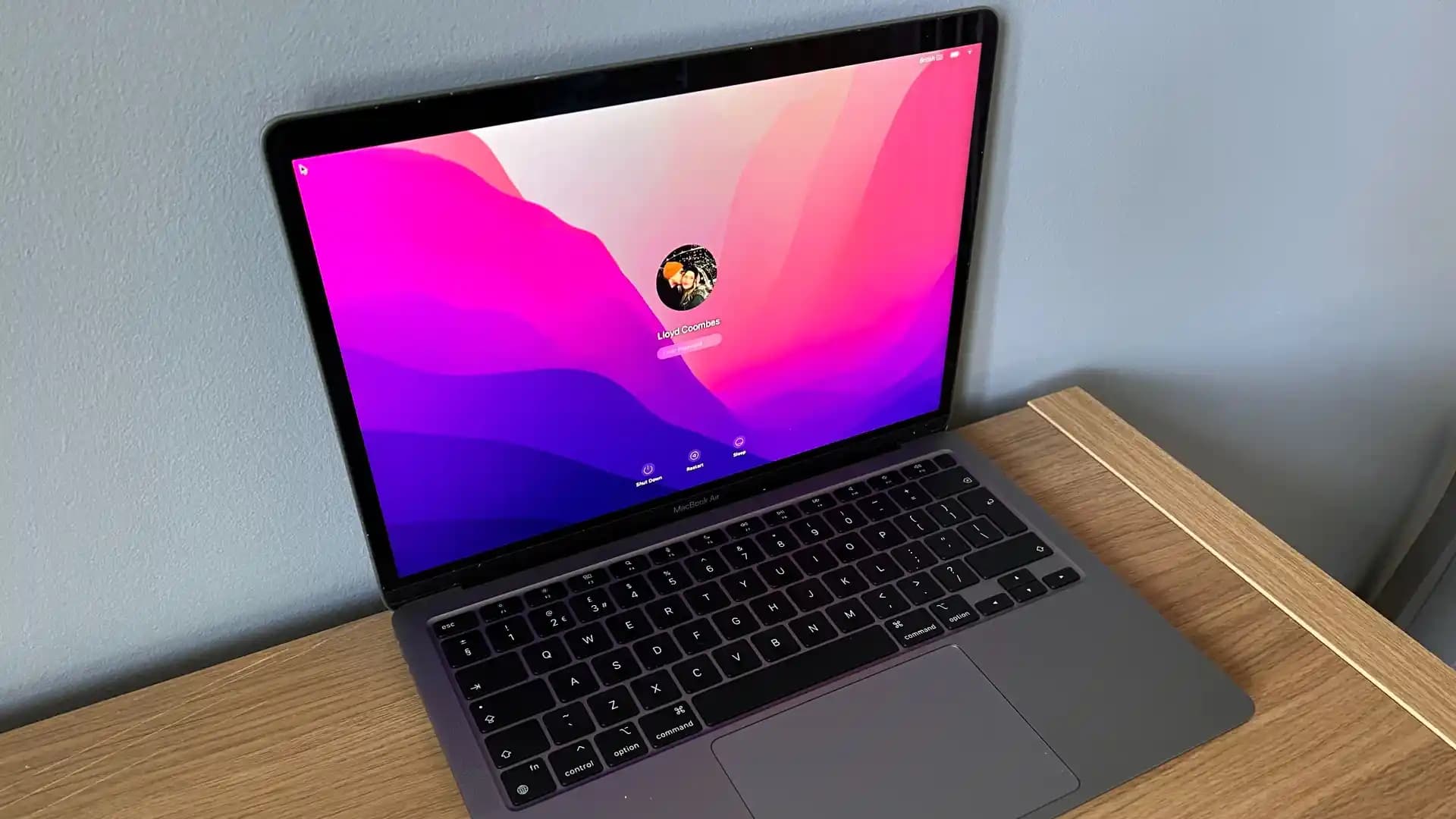 MacBook M1: Performans, Uzun Ömür ve Güncel Destek Özellikleri Hakkında Kapsamlı Bilgi
