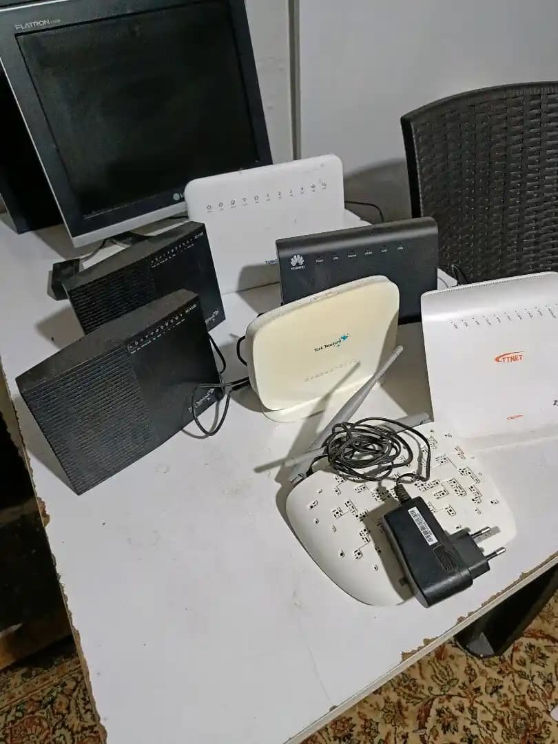 Modem Çeşitleri ve Özellikleri: İnternet Deneyiminizi Geliştiren En İyi Seçenekler