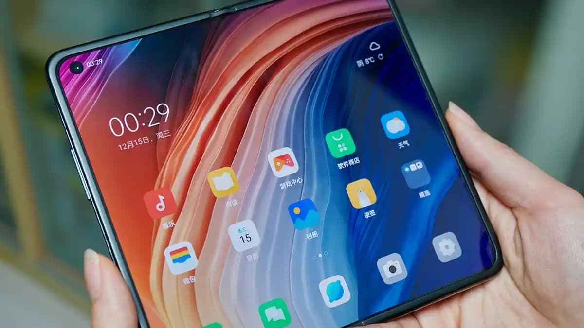 OPPO Katlanabilir Telefonlar: Yenilikçi Tasarım ve Gelişmiş Mobil Teknoloji Çözümleri