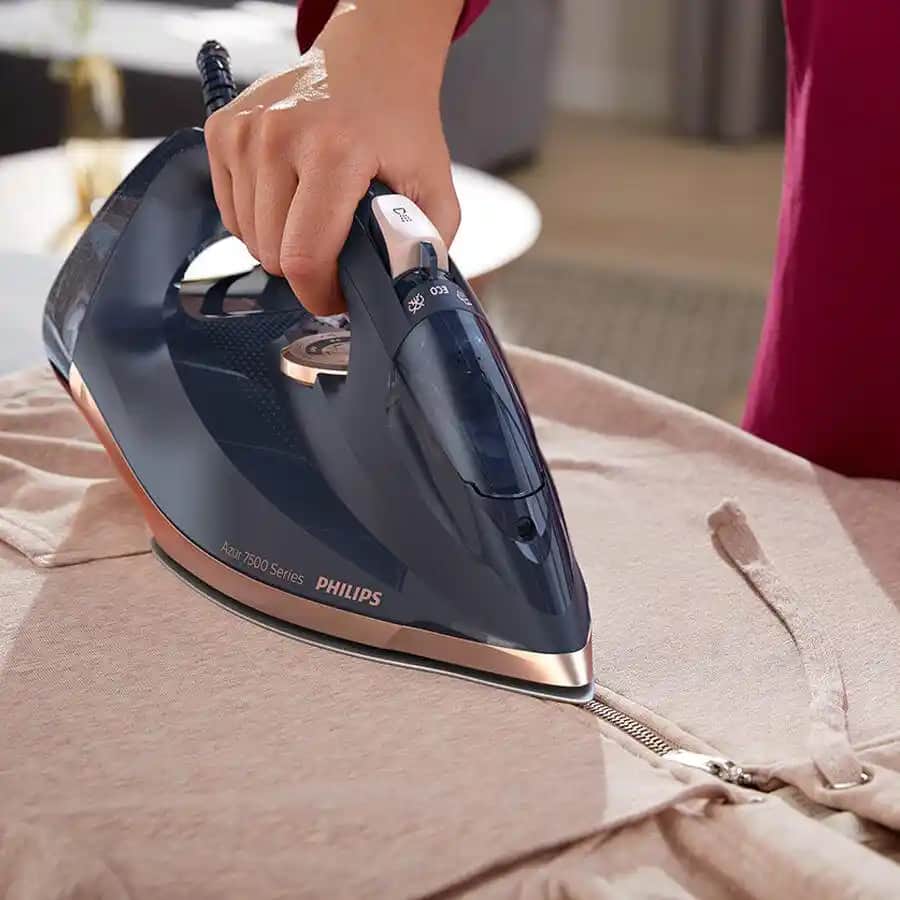 Philips DST7510/80 Çok Fonksiyonlu Güç Adaptörü ve Elektronik Aksesuarı Analizi