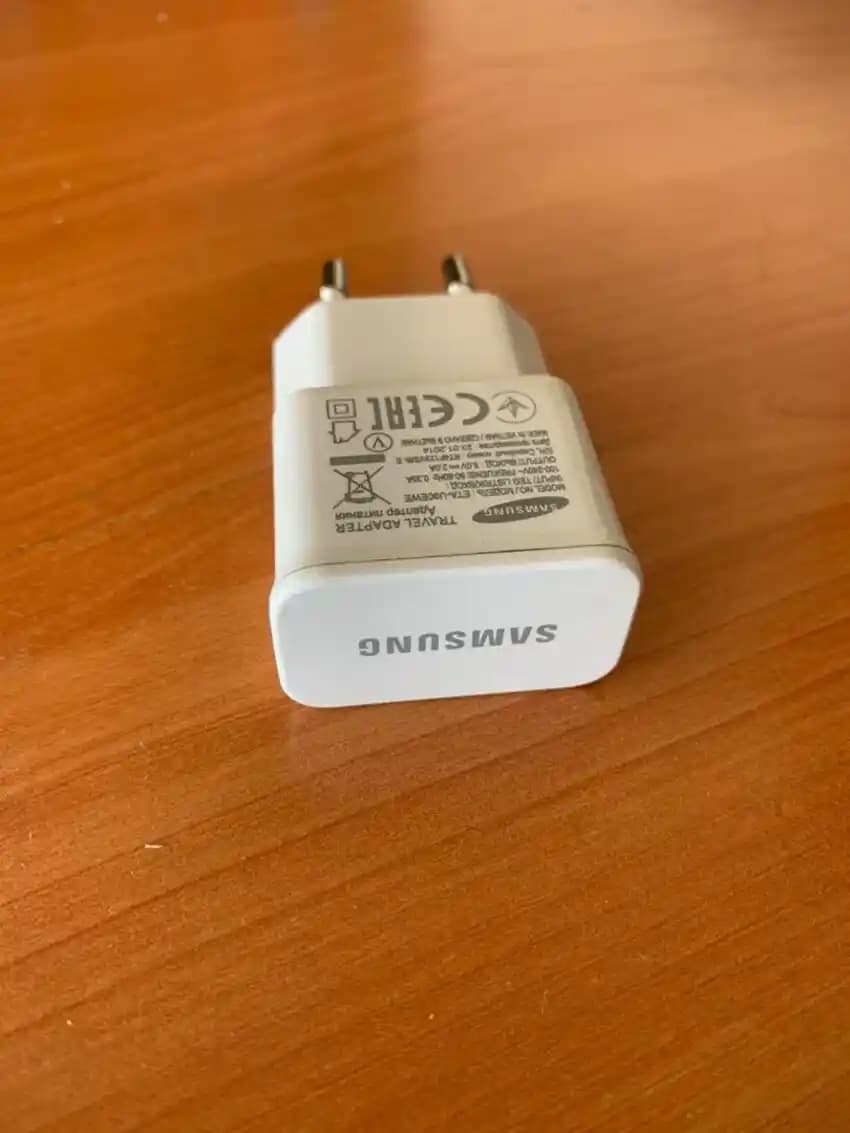 Samsung Orijinal Şarj Kullanmanın Önemi ve Güvenli Şarj Deneyimi