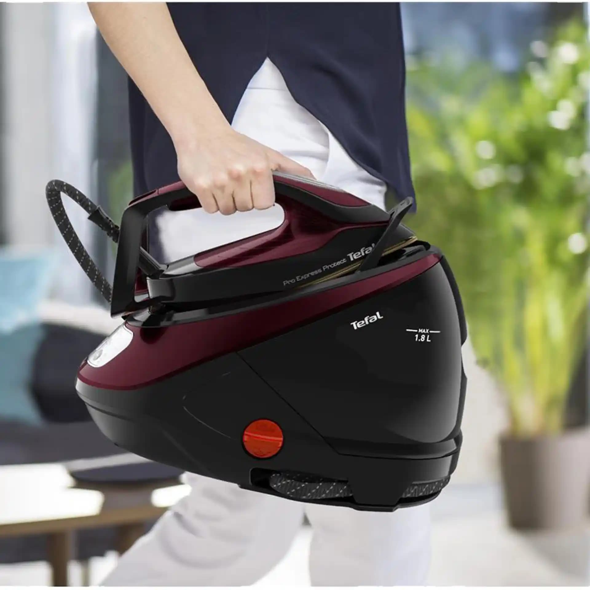 Tefal GV9230 Pro Express Protect Buhar Kazanlı Ütü: Güç ve Verimlilik İçin En İyi Seçenek