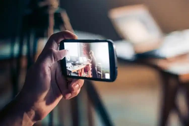 Telefon Ön Kamerası Temizliği İçin En Güvenli ve Etkili Yöntemler Rehberi