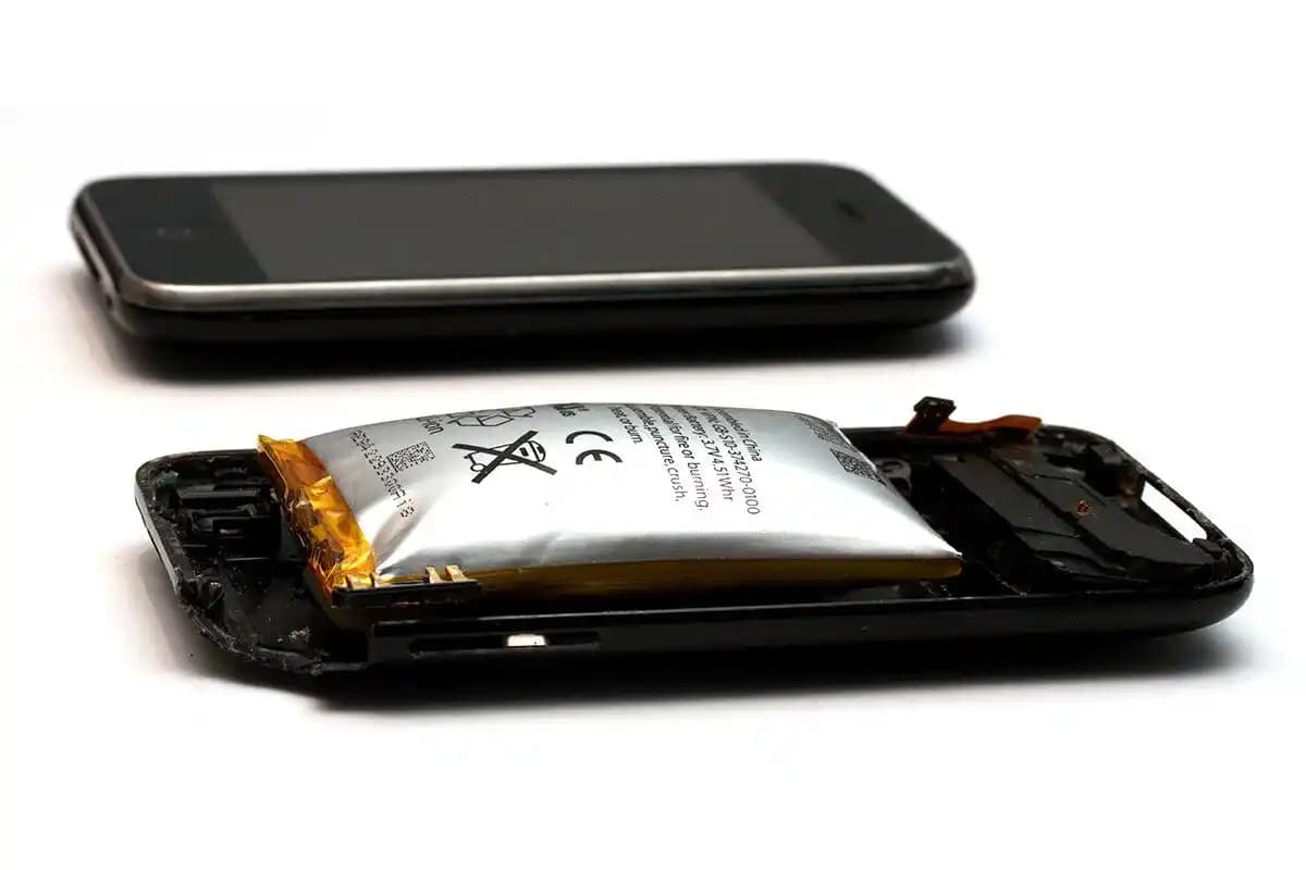 Telefon Pili Neden Şişer ve Güvenli Çözüm Yolları Hakkında Detaylı Bilgi