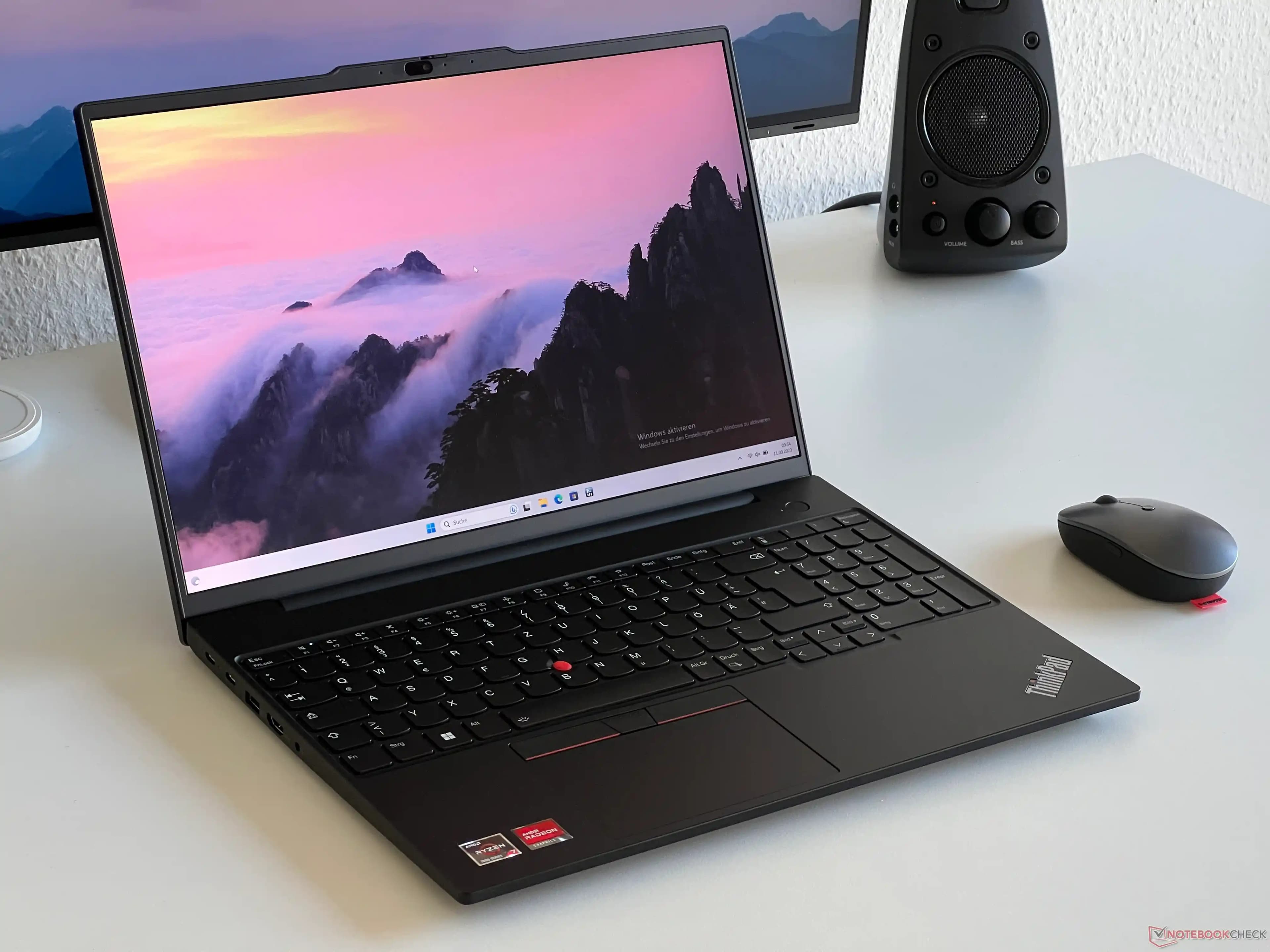 ThinkPad E16: Güçlü Performans ve Dayanıklı Tasarım ile İş ve Eğitim İçin Uygun Bilgisayar
