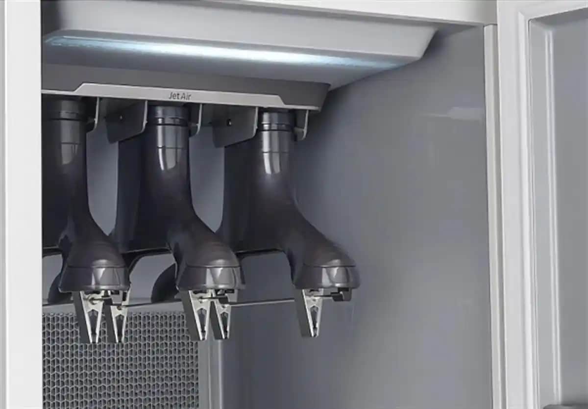 Ütüleme Dolabının Günümüzdeki Yeri ve Avantajları: Modern Tasarım ve Teknolojik Özellikler