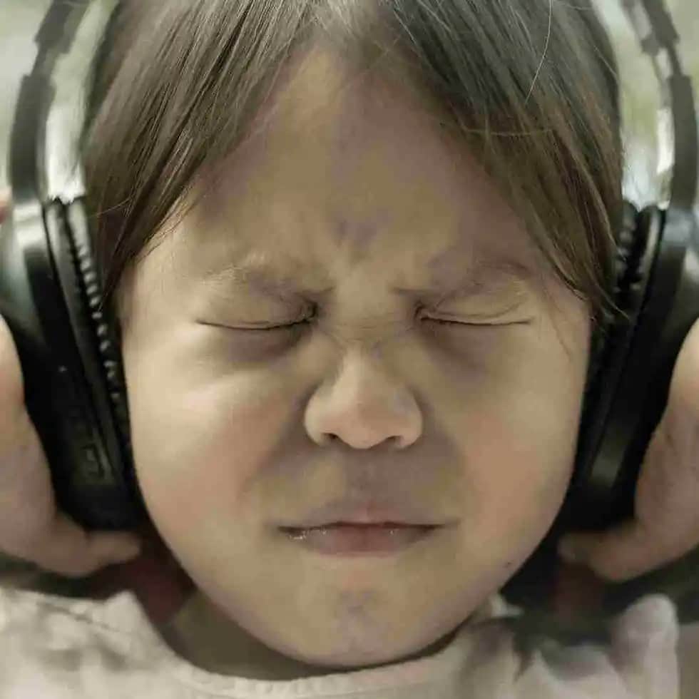 Yüksek Ses Hassasiyeti Nedir ve Elektronik Aksesuarlarında Önemi