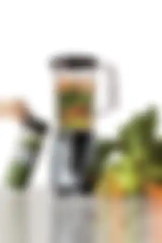 Karaca Blendfit Antrasit Smoothie Blender Set: Kullanışlı Mutfak Yardımcısı