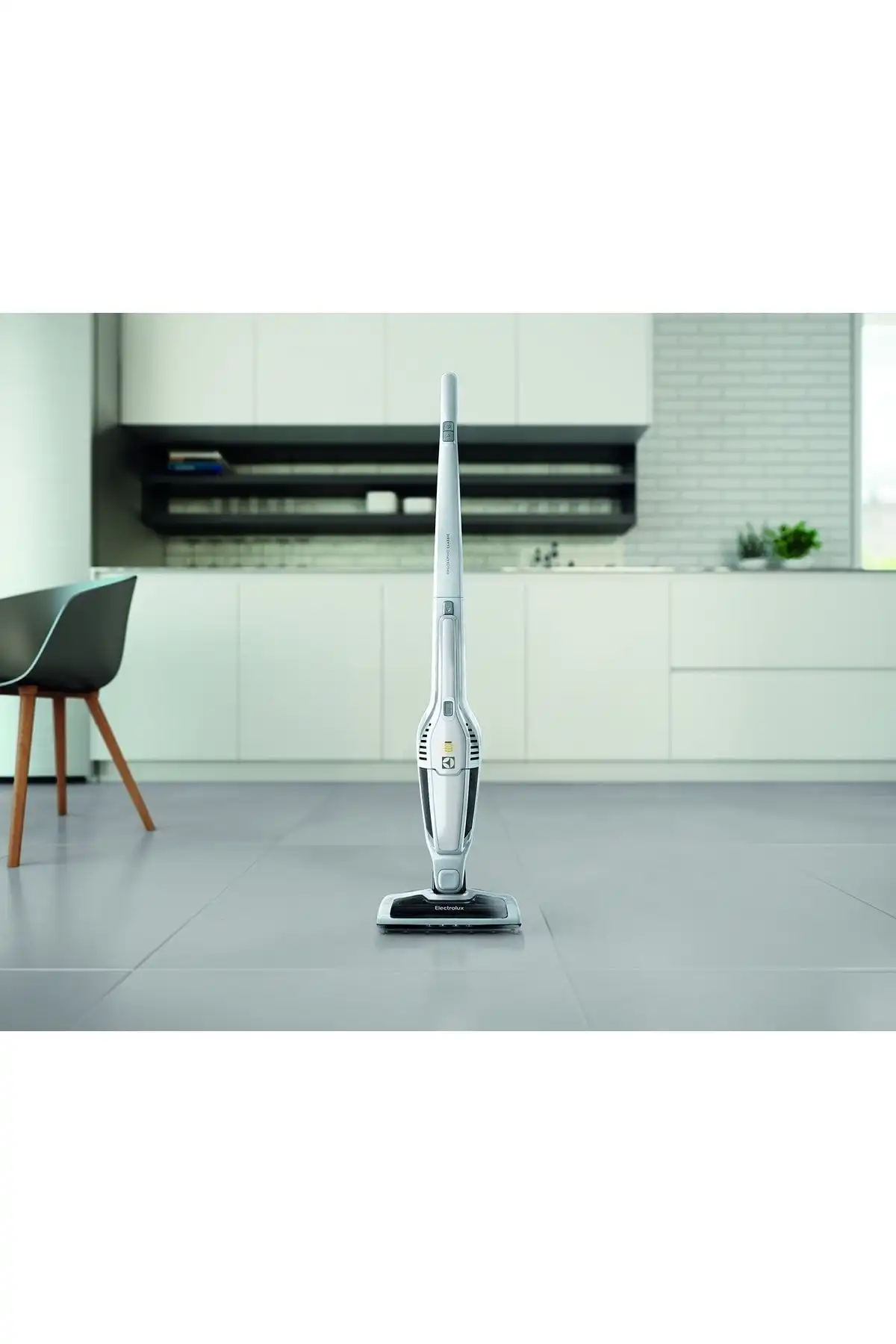 Electrolux Ergorapido EERC72IW Dikey Şarjlı Süpürge İncelemesi ve Özellikleri